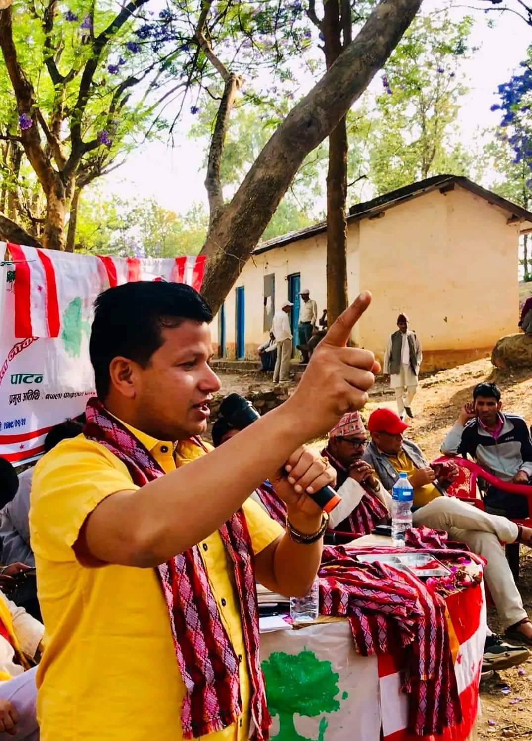 नेपाली काग्रेस दूरपश्चिम प्रदेश सदस्य तेज चन्द संग स्वतन्त्र उमेदबार बिजयकाे बारेका गरिएकाे कुराकानि ।