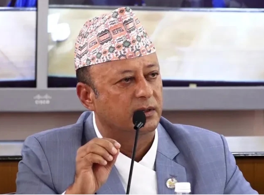 पूर्वमन्त्री नेपाली कांग्रेसका नेता दीपक खड्का पक्राउ।