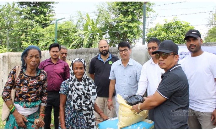 बाढी प्रभावितहरुलाई निड्स नेपालद्धारा खाद्यान्न र आईएमई मार्फत नगद रकम सहयोग