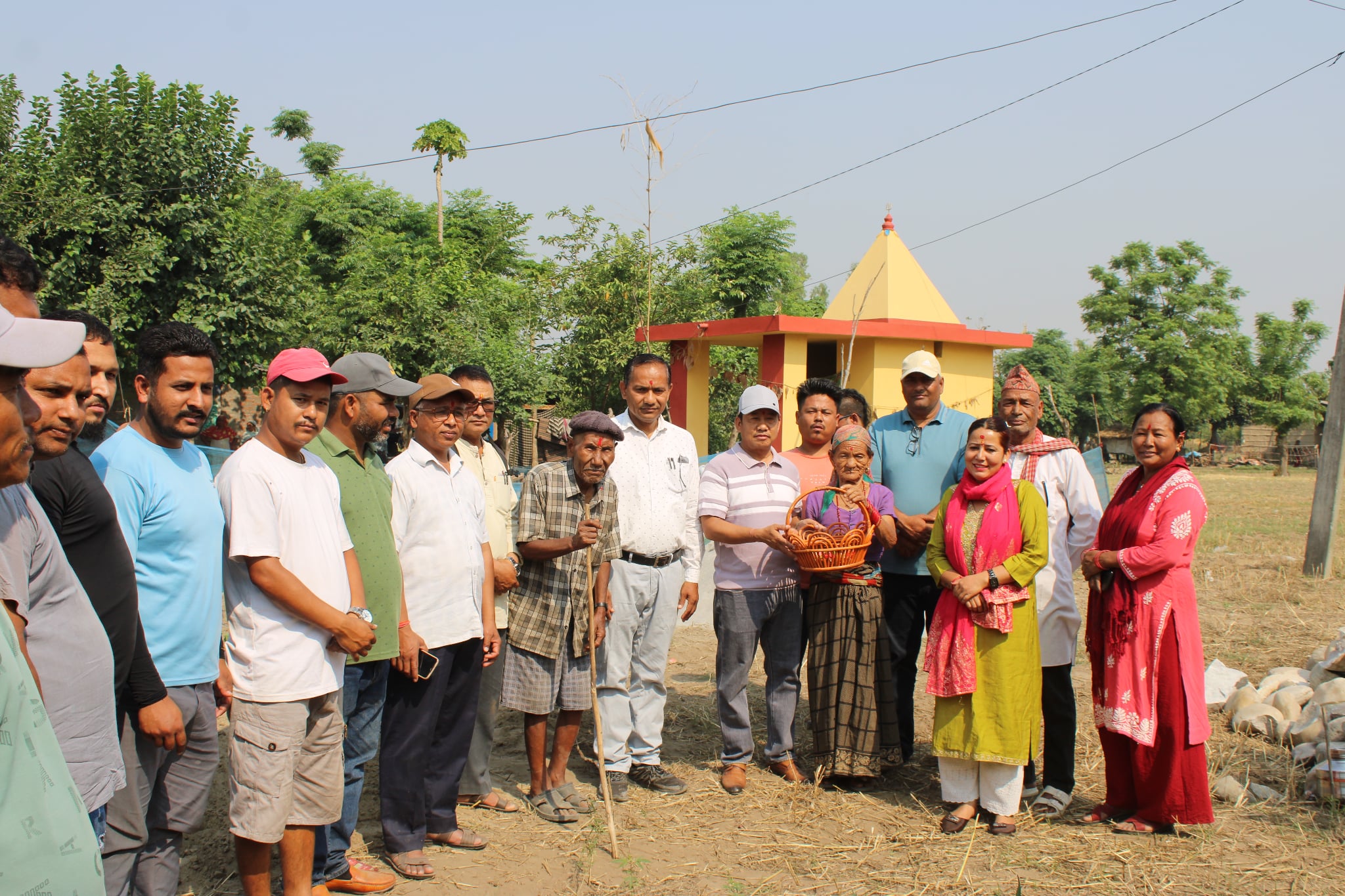 विपन्नलाई घर : नगरप्रमुख आवास कार्यक्रम अन्तर्गत दोधारा चाँदनीमा घर निमार्ण हुदै