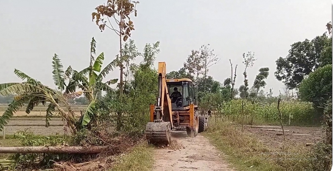 चाैकि- चक्कि बजार सडक निमार्ण हुदै, स्थानियबासीमा खुशीयाली
