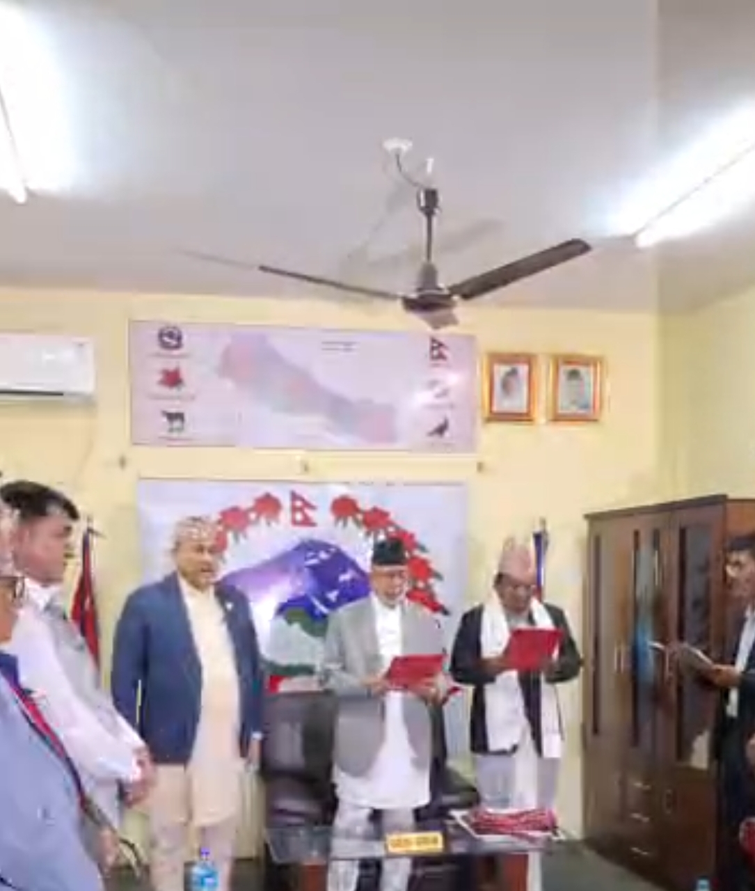 अडियो प्रकरणपछि खाली रहेको वन मन्त्रालयमा रामेश्वर चौधरी वनमन्त्री नियुक्त