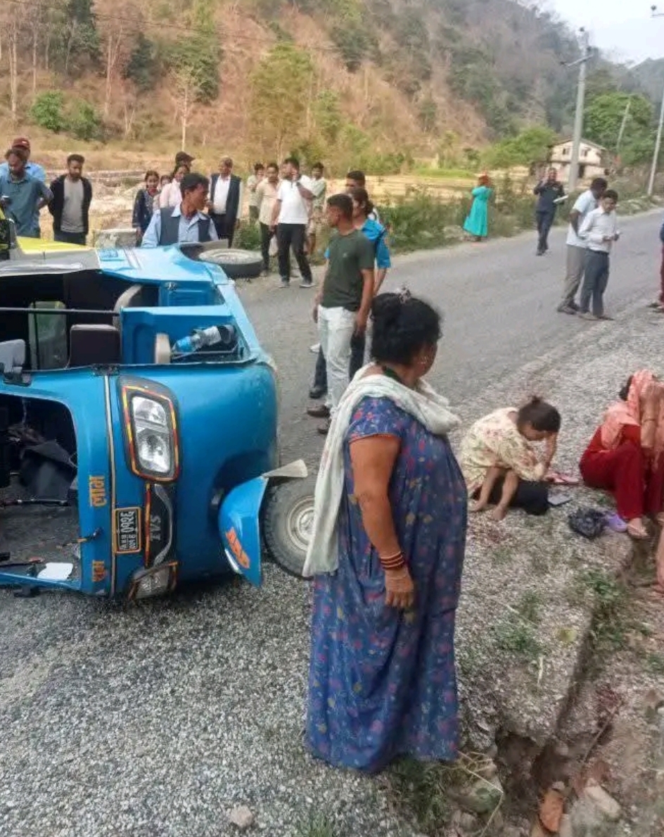अटोको ठक्करबाट आमासँगै मामाघरमा बस्दै आएका बालकको मृत्यु