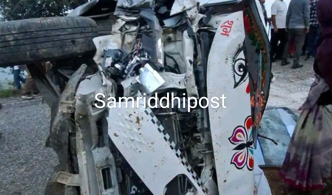 वैतडीमा ईभि दुर्घटना २० घाईते, ४ गम्भिर ।