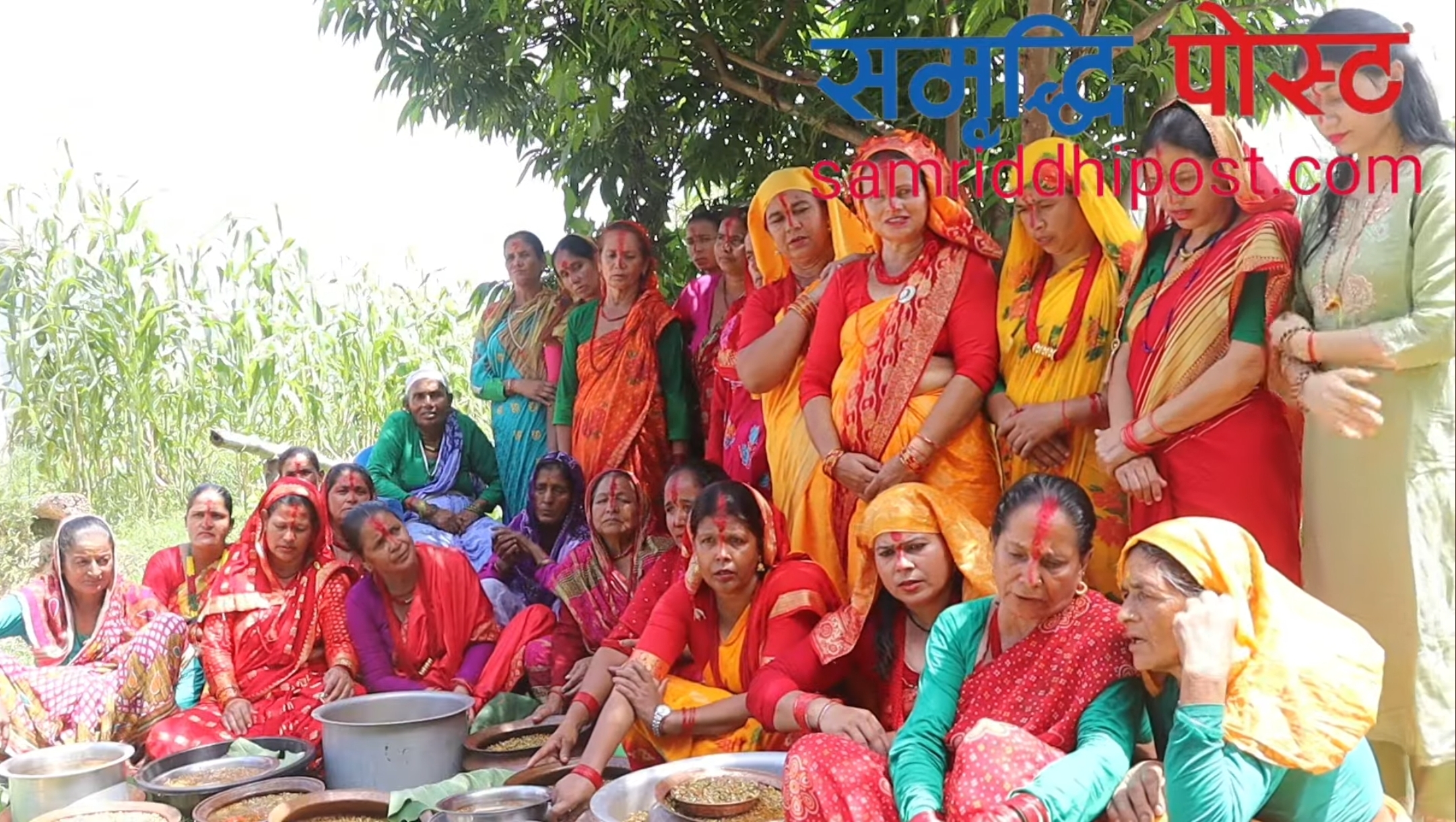 आज गौरा पर्वको पहिलो दिन बिरुडा भिजाउँदै